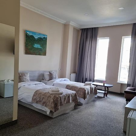 Rail Hotel Тбілісі Екстер'єр фото