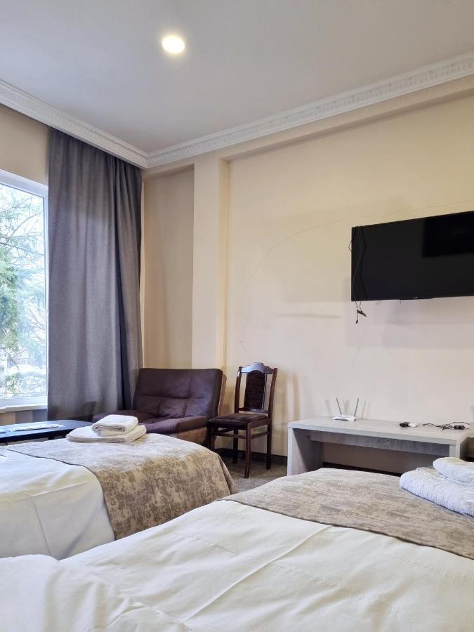 Rail Hotel Тбілісі Екстер'єр фото