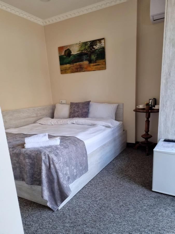 Rail Hotel Тбілісі Екстер'єр фото