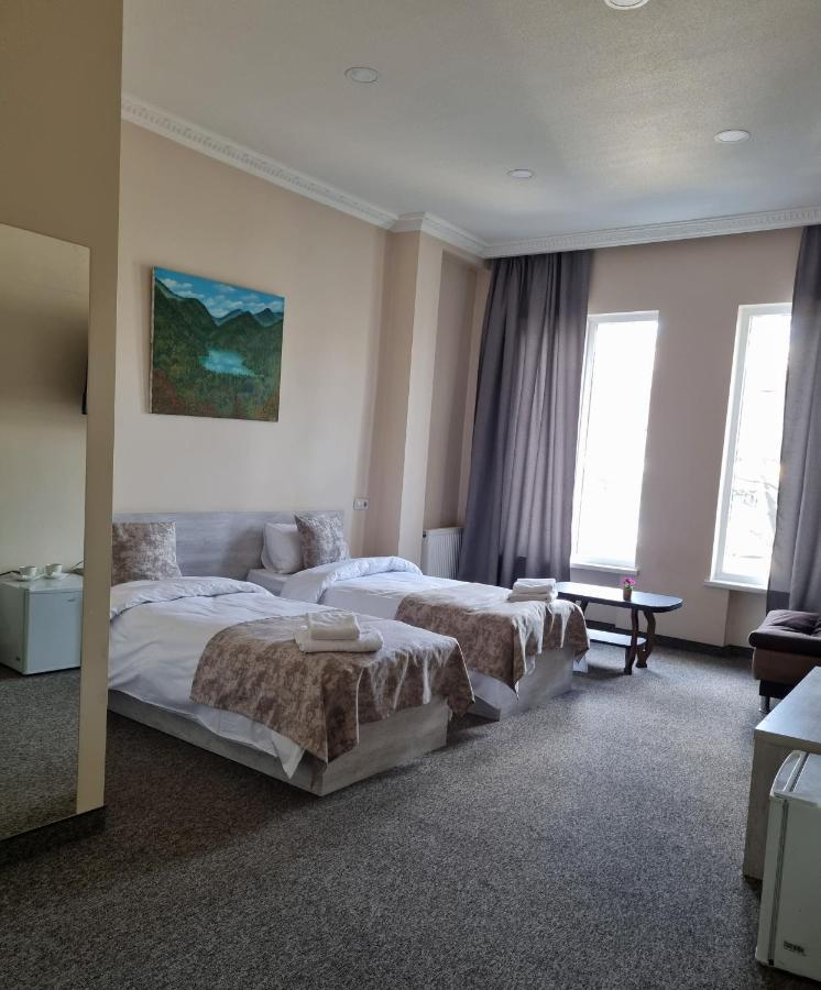 Rail Hotel Тбілісі Екстер'єр фото