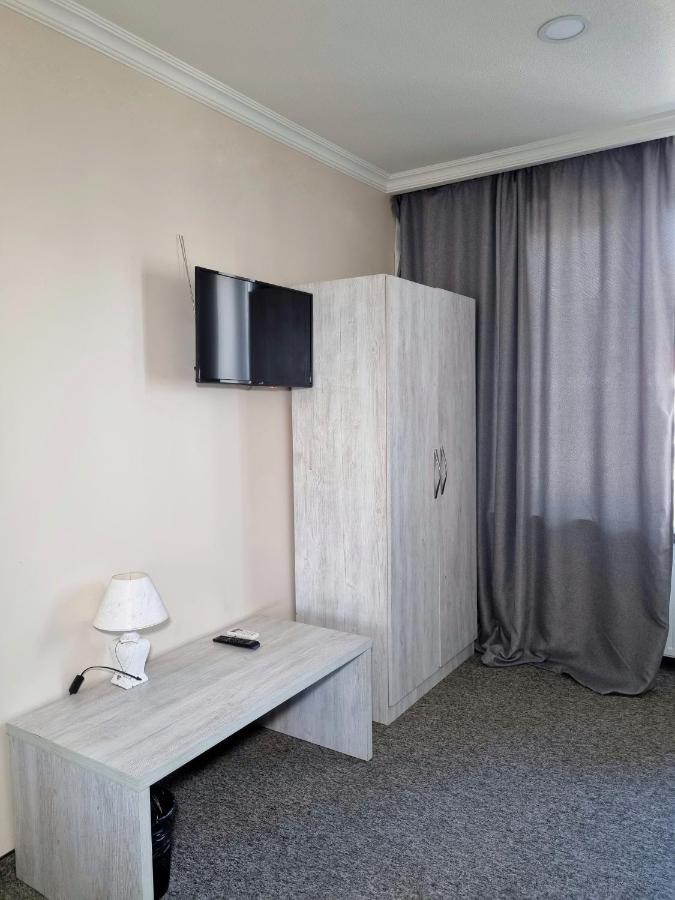 Rail Hotel Тбілісі Екстер'єр фото