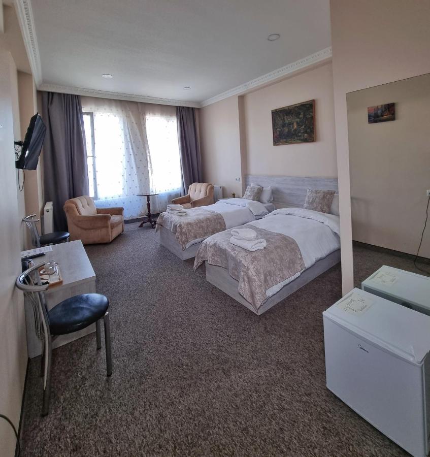 Rail Hotel Тбілісі Екстер'єр фото